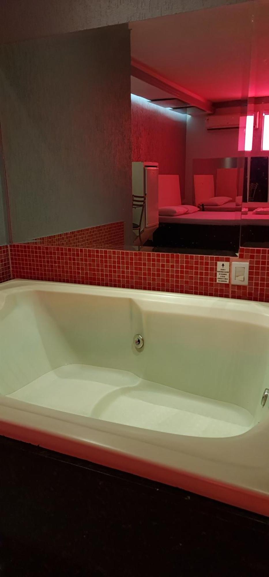 Gran Motel Gyn กัวยาเนีย ภายนอก รูปภาพ